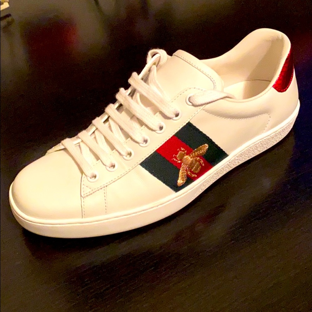 Never worn Gucci shoes